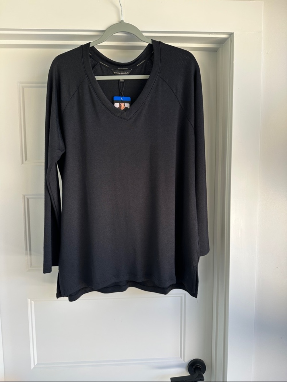 Banana Republic Black V-Neck Long Sleeve Tunic